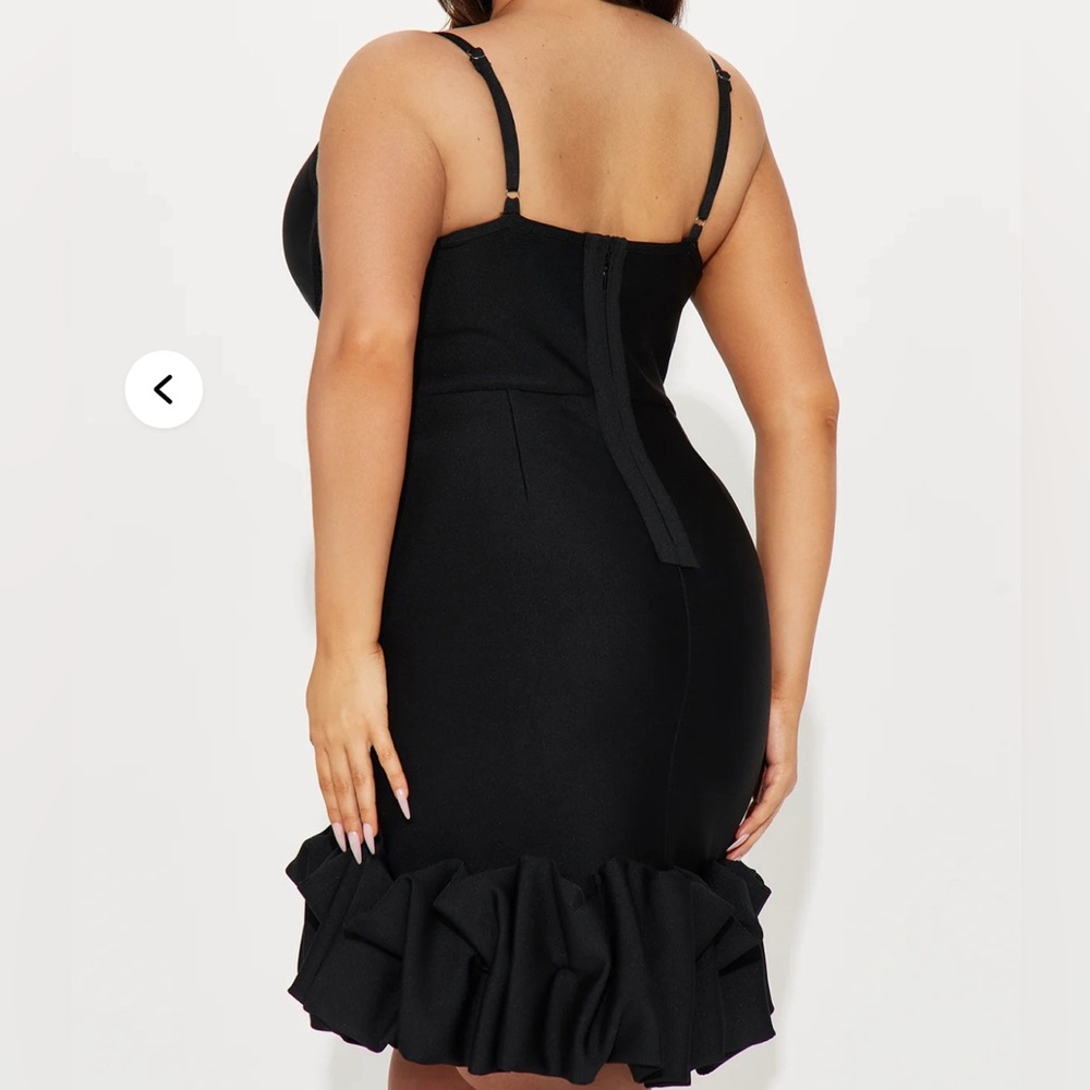 Elegant Black Ruffle Bandage Dress - Picture 3 of 5